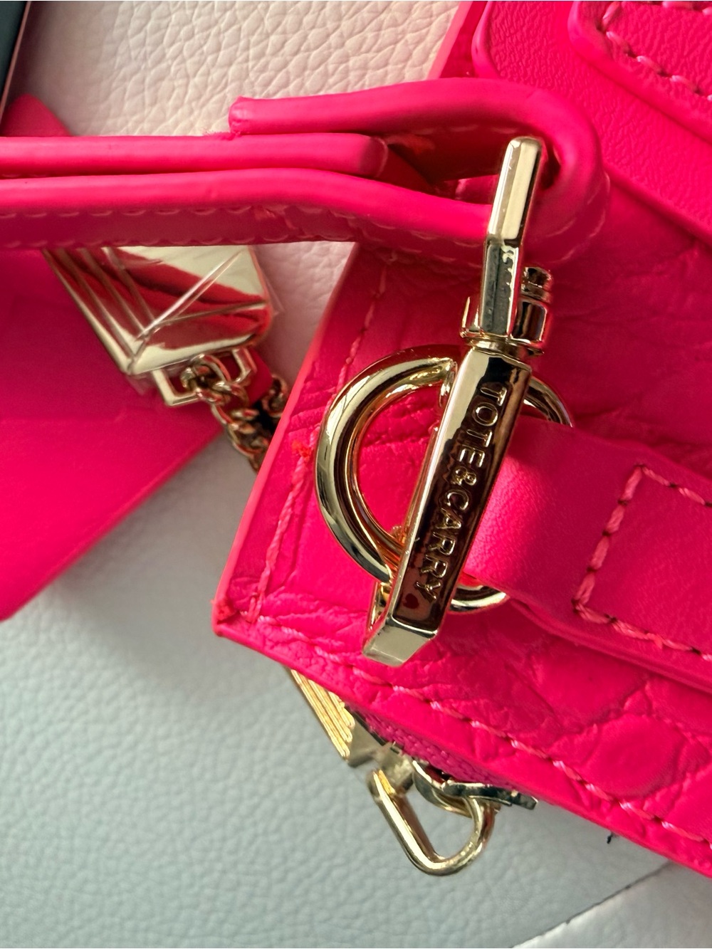 TOTE & CARRY Hot Pink Croc Embossed Oversized Clutch | - Picture 8 of 11